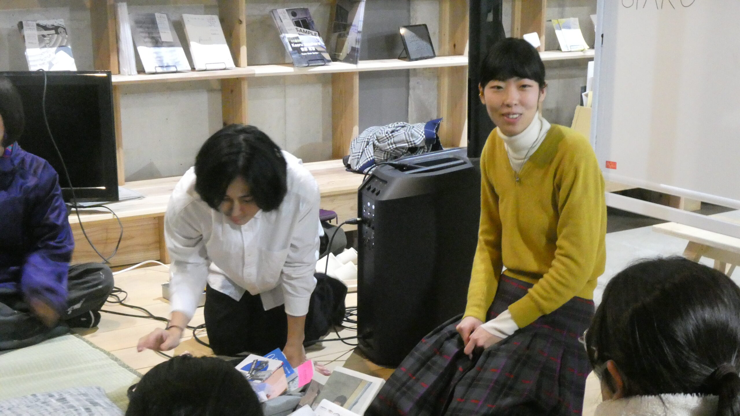 ワークショップの説明をする佐藤さん